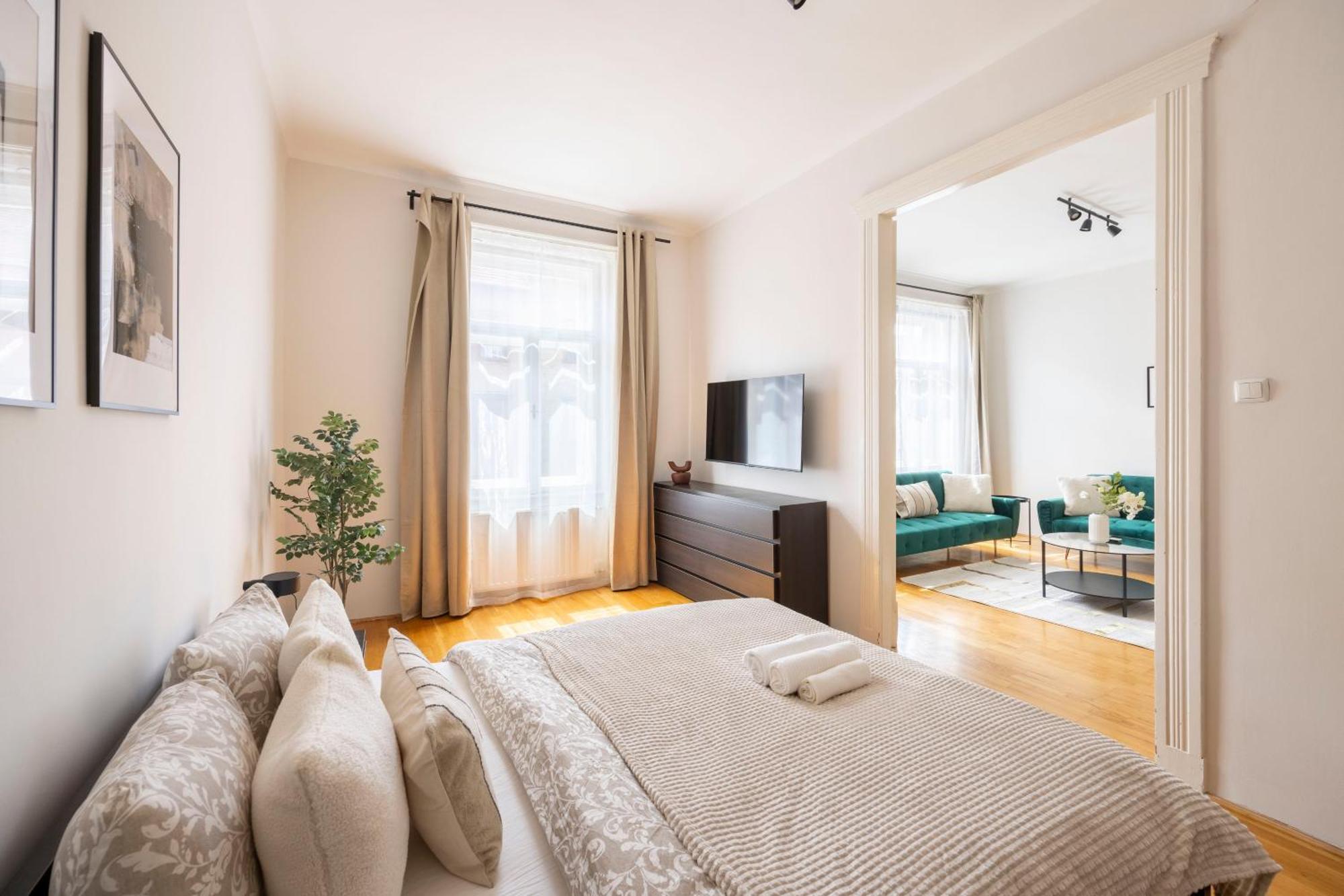 Stylish & Cozy City Center Apartment By Prestige Homes Budapest Eksteriør bilde